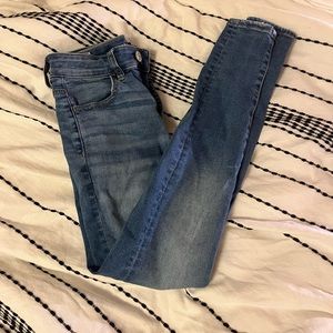 American Eagle light high rise jeans